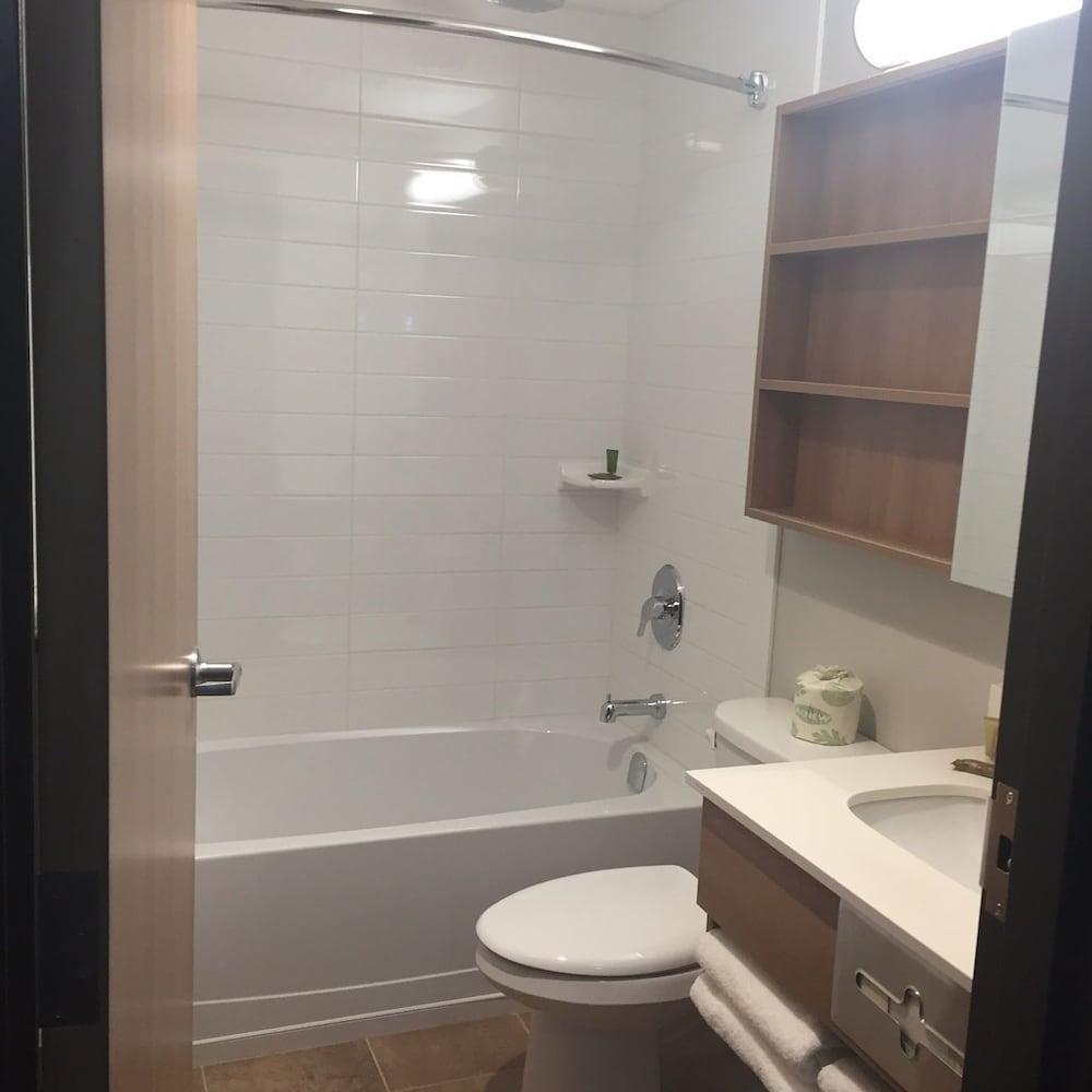 Microtel Inn & Suites By Wyndham Sudbury Bagian luar foto